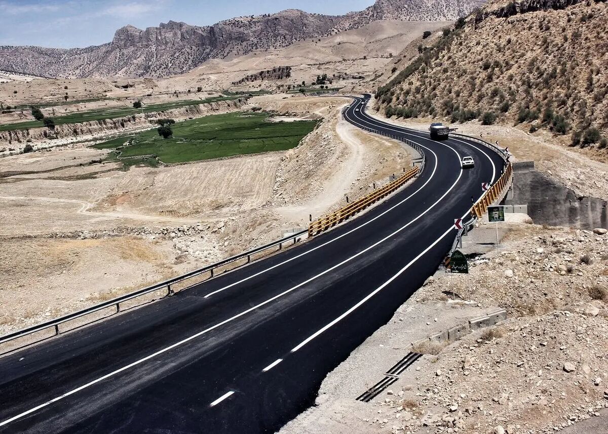 پروژه‌های راهسازی منتهی به مهران تا قبل از اربعین تکمیل شوند