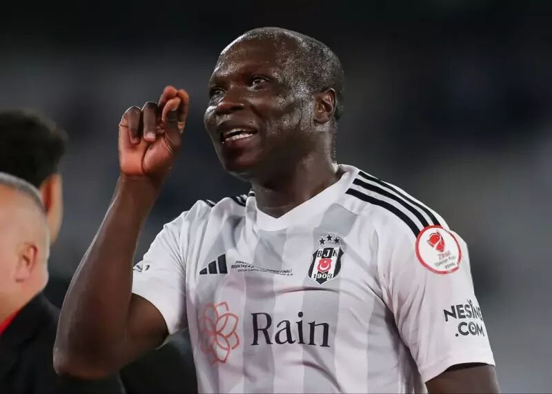 همبازی و رقیب کریس رونالدو در استقلال!