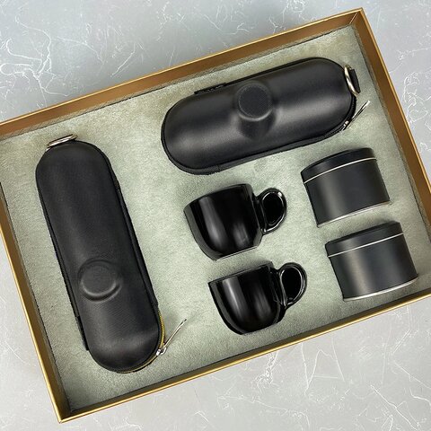 از انتخاب تا تحویل: چگونه یک پک هدیه سازمانی حرفهای تهیه کنیم؟