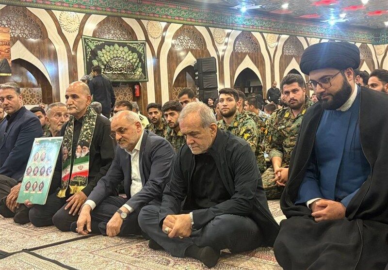 حضور پزشکیان در مراسم بزرگداشت شهدای فراجا