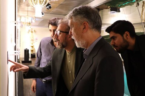 قدردانی وزیر فرهنگ و ارشاد اسلامی از نقش کتابخانه و موزه ملک در ترویج فرهنگ و هنر اسلامی