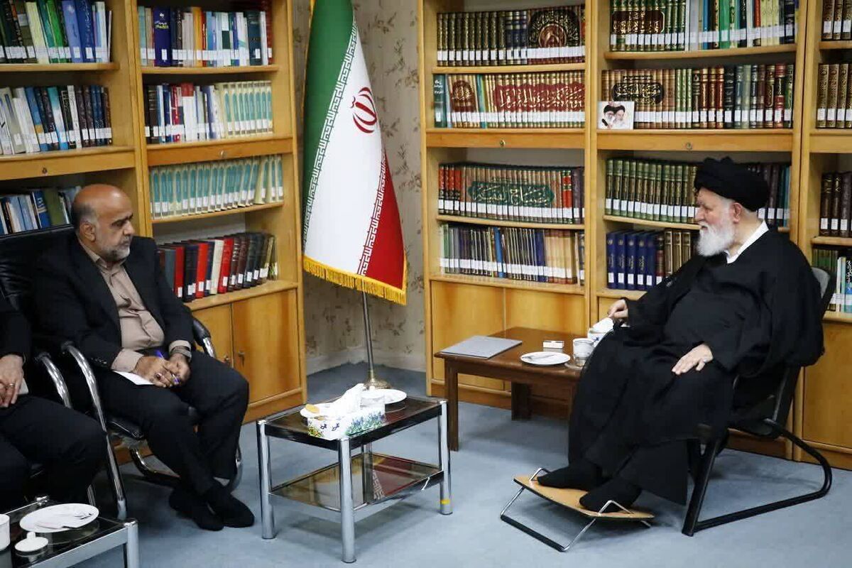 آیت‌الله علم‌الهدی: فرار مالیاتی نادیده گرفتن حقوق مردم است