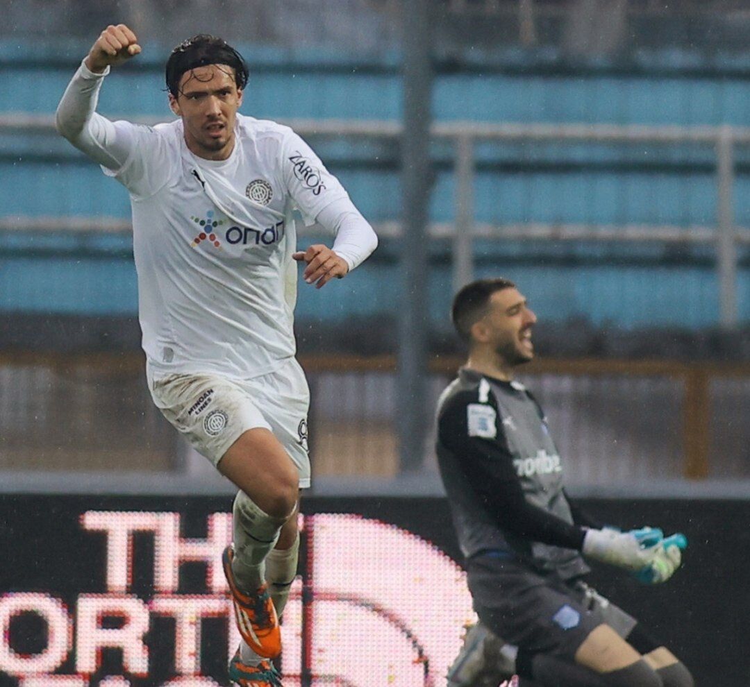 هافبک دفاعی پرسپولیس از مونته نگرو آمد؛ مارکو باکیچ به پرسپولیس پیوست