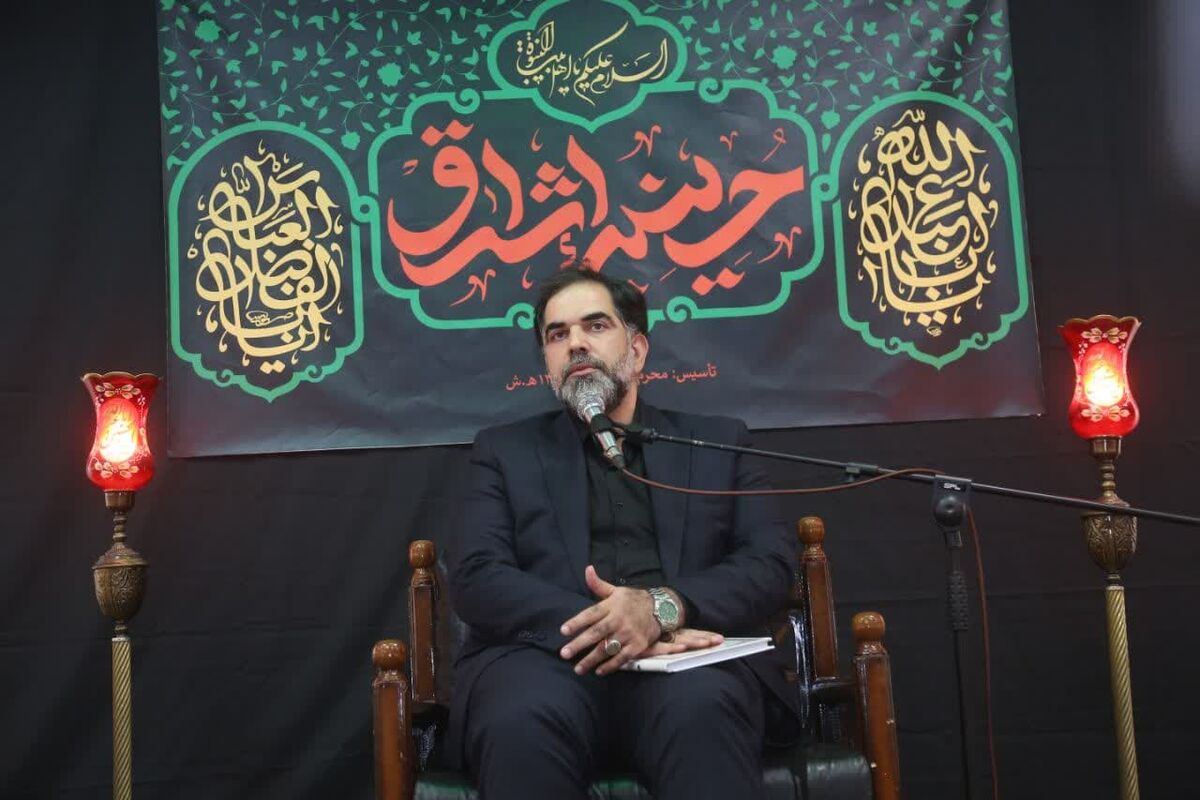 بازخوانی نقش امام سجاد(ع) در استمرار حرکت عاشورا بازخوانی نقش امام سجاد(ع) در استمرار حرکت عاشورا