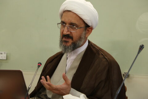 مشعل فروزان نهضت حسینی، برافراشته در دست امام سجاد(ع)