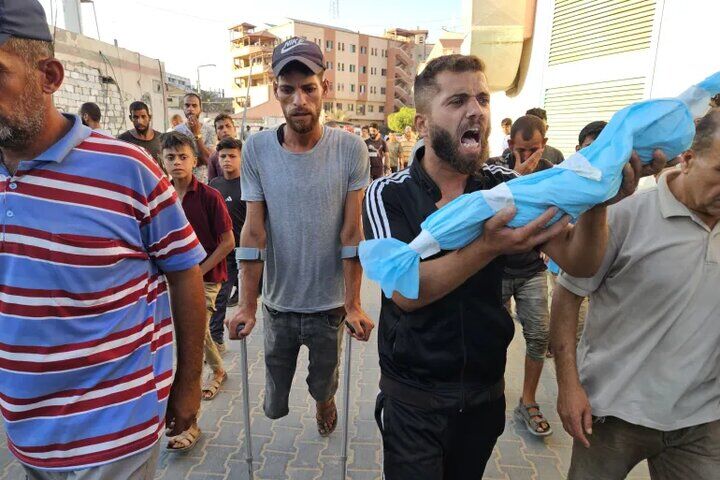 تانک‌ها و پهپادها برای گلوله‌باران فلسطینی‌های گرسنه وارد عمل شدند