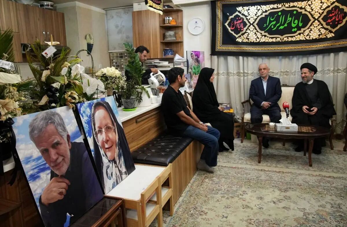 دیدار نمایندگان رهبری با خانواده شهدای هسته‌ای