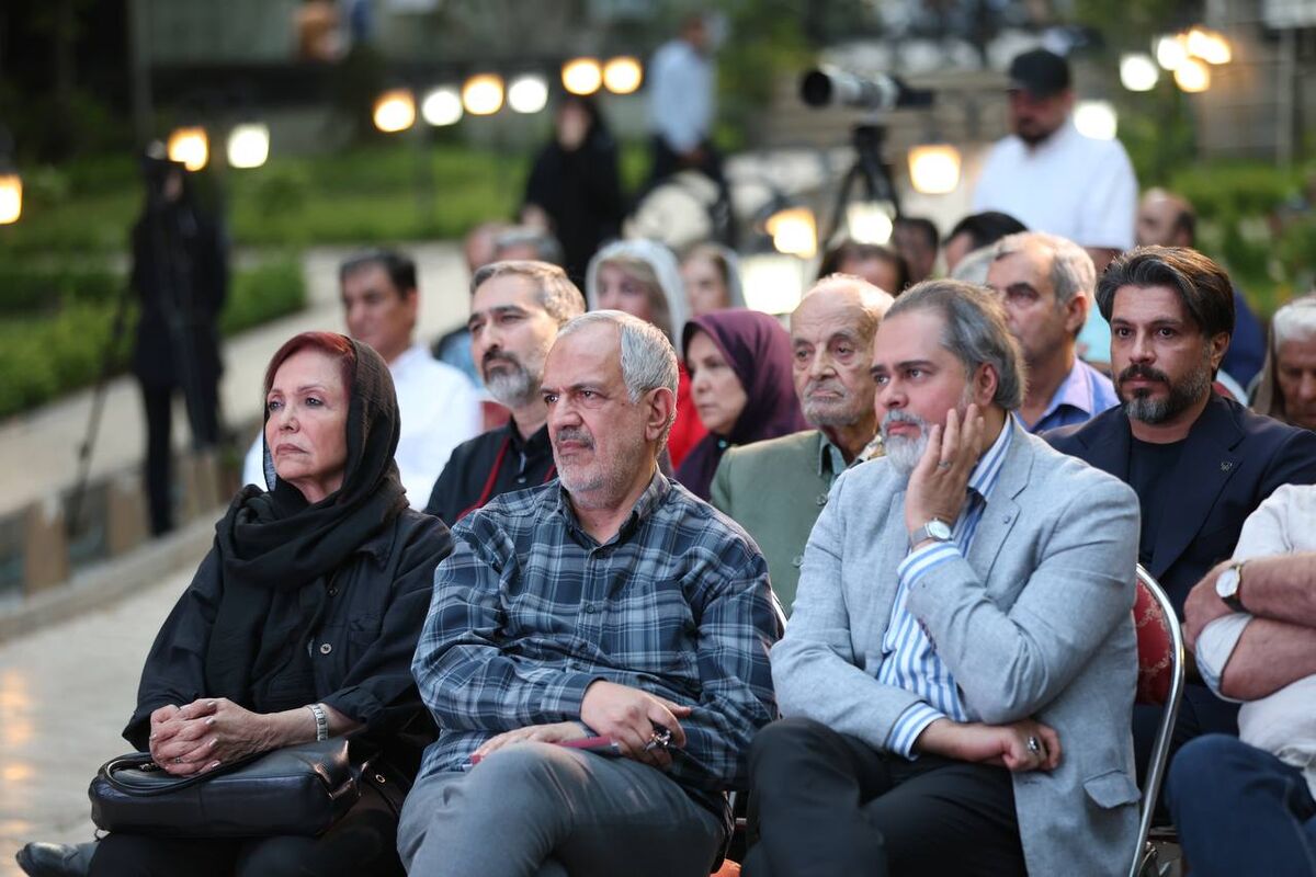 هنرمندان صدای مردم‌اند و سینمای ایران، حامل هویت و پیام‌آور صلح