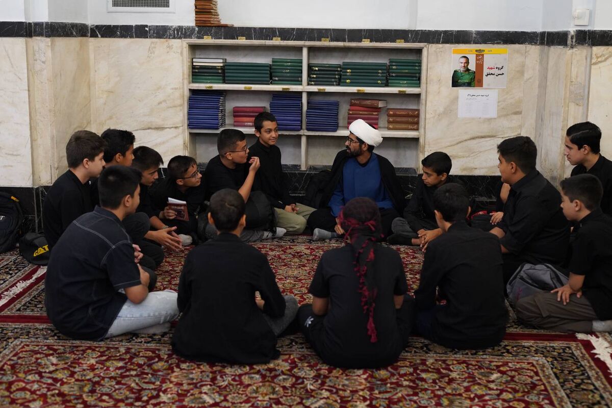 «فتح قریب»؛ اعتکافی نوجوانانه در حریم عالم آل محمد(ص)