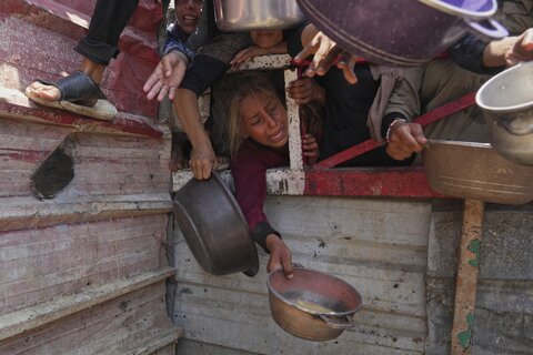 تصاویری دردناک از گرسنگی و بحران غذا در غزه