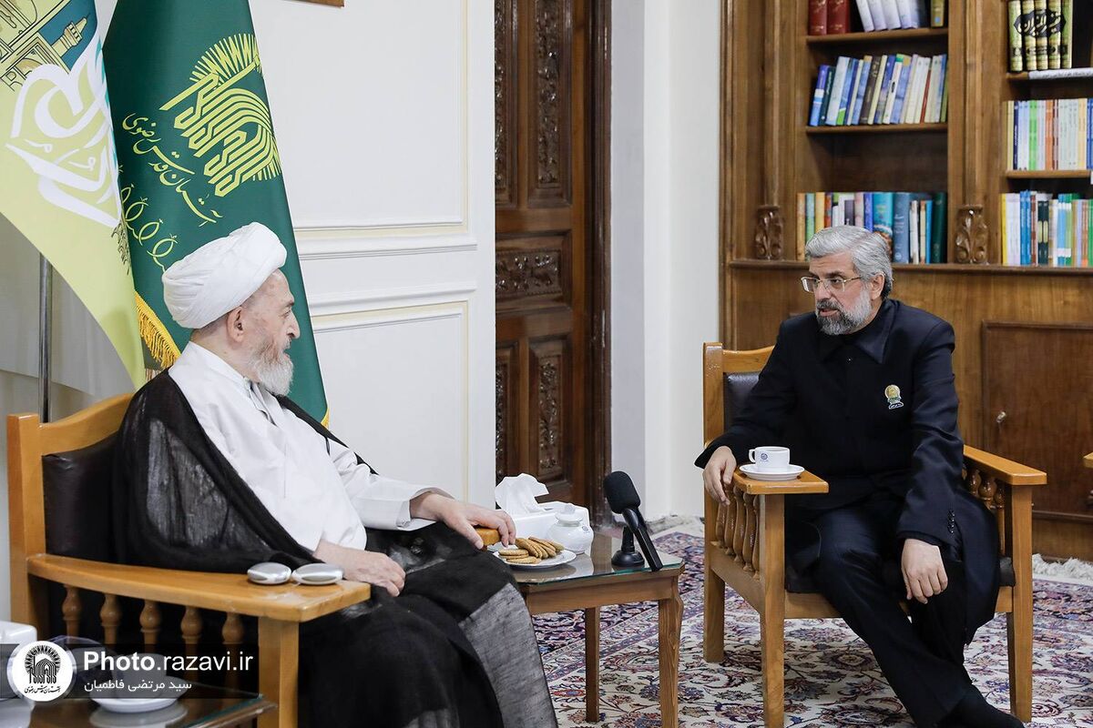 آیت‌الله العظمی سبحانی: خدمات و برنامه‌های فرهنگی آستان قدس رضوی باید مستمر به مراجع عالی‌قدر گزارش شود