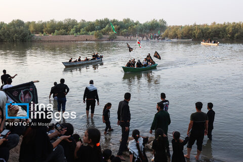 تصاویری از استقبال از زائران کربلا در روستای «خلیفه حیدر»