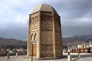 ۱۶۰ دلیل برای سفر به دماوند