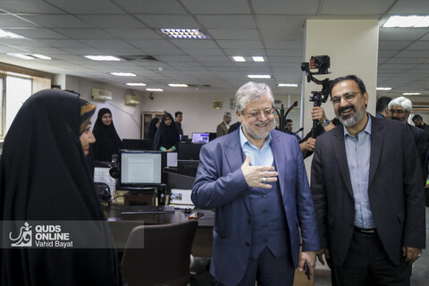 بازدید شهردار مشهد از روزنامه قدس به مناسبت روز خبرنگار