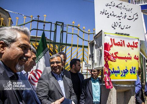 خورشید در مدار تولید/ دو نیروگاه خورشیدی جدید با حضور استاندار خراسان رضوی به بهره‌برداری رسید