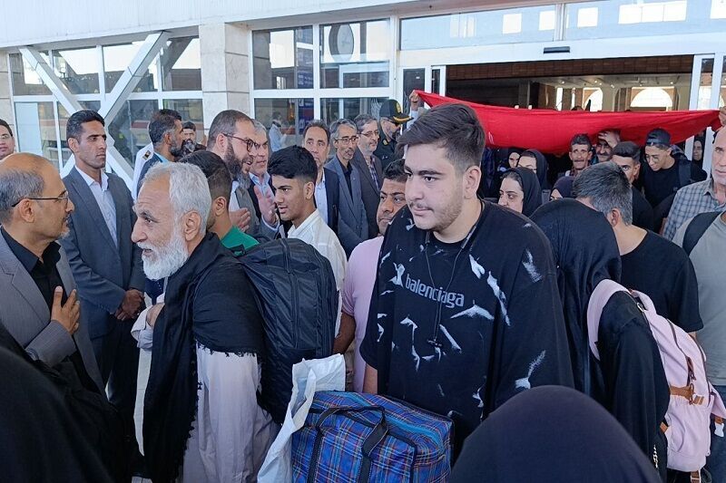 حرکت نخستین قطار زائران اربعین از زاهدان به خرمشهر