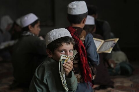مدارس مذهبی، و خلاء سیستم آموزش در افغانستان