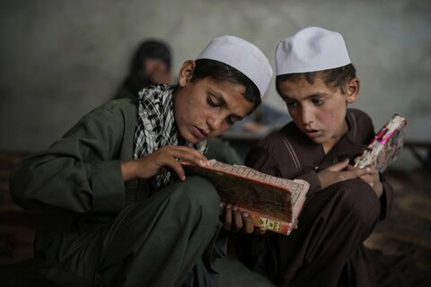 مدارس مذهبی، و خلاء سیستم آموزش در افغانستان