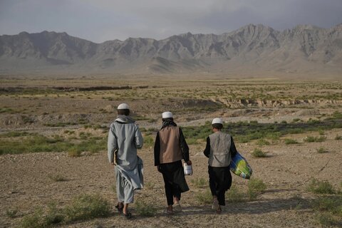 مدارس مذهبی، و خلاء سیستم آموزش در افغانستان