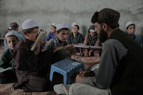 مدارس مذهبی، و خلاء سیستم آموزش در افغانستان