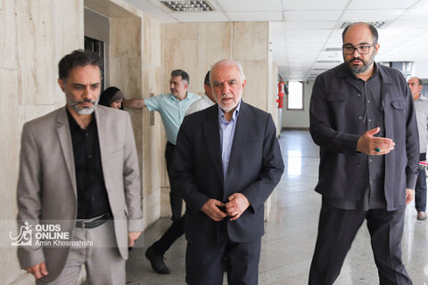 بازدید تعدادی از مدیران و مسئولان شهری و استانی از روزنامه قدس به مناسبت روز خبرنگار