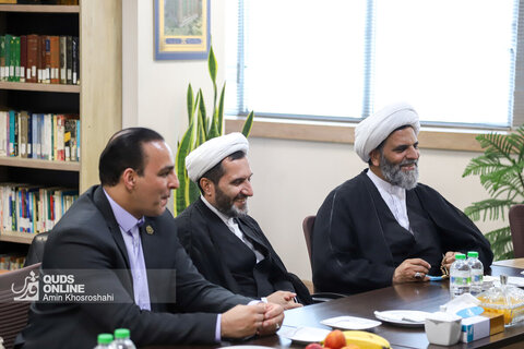 بازدید تعدادی از مدیران و مسئولان شهری و استانی از روزنامه قدس به مناسبت روز خبرنگار