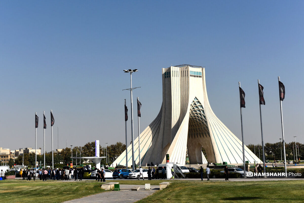 میدان آزادی به یک محل آئینی با هویتی تازه تبدیل شده است