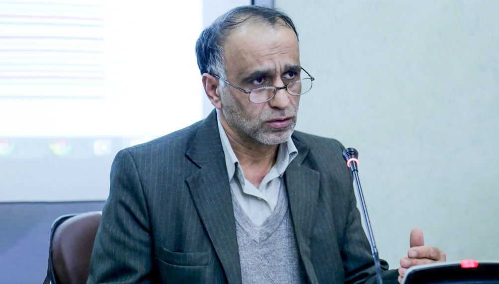 فتح‌الله تاری، استاد دانشگاه علامه طباطبایی: اولویت وزارت اقتصاد باید تقویت تولید داخلی باشد