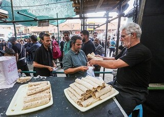 توزیع ۲۰۰ تن آرد در استان مرکزی برای خدمت رسانی به زائران حسینی