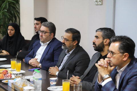 بازدید استاندار خراسان رضوی، معاون وزیر میراث فرهنگی و فرماندار مشهد از روزنامه قدس