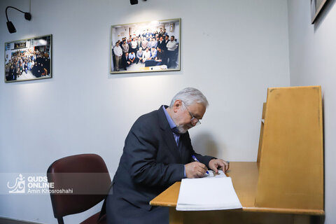 بازدید استاندار خراسان رضوی، معاون وزیر میراث فرهنگی و فرماندار مشهد از روزنامه قدس