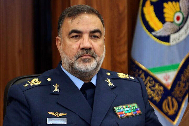 فرمانده نیروی هوایی ارتش: خبرنگاران، چشم بینای جامعه و صدای مردم هستند