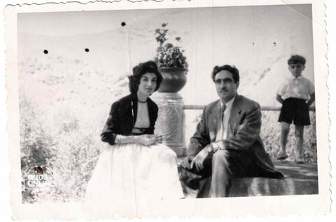 تصاویری کمتر دیده شده از استاد محمود فرشچیان