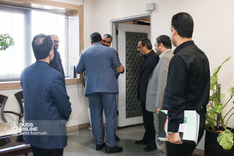 بازدید جمعی از مدیران و شخصیت‌های شهری و استانی از روزنامه قدس