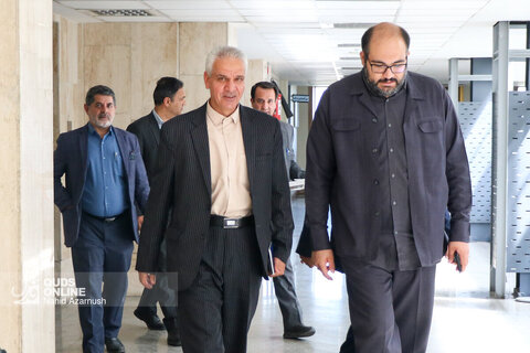 بازدید جمعی از مدیران و شخصیت‌های شهری و استانی از روزنامه قدس