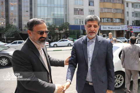بازدید قائم مقام تولیت آستان قدس رضوی از روزنامه قدس