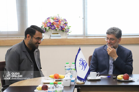 بازدید قائم مقام تولیت آستان قدس رضوی از روزنامه قدس