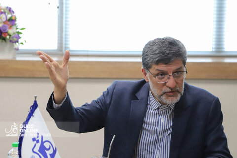 بازدید قائم مقام تولیت آستان قدس رضوی از روزنامه قدس