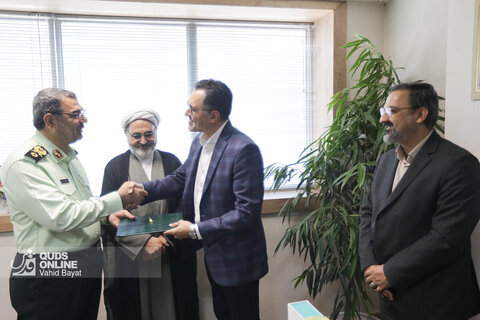 بازدید جمعی از مدیران و مسئولان شهری و استانی از روزنامه قدس