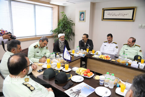 بازدید جمعی از مدیران و مسئولان شهری و استانی از روزنامه قدس
