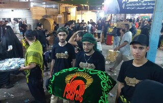 خدمت‌رسانی دانشجویان دانشگاه امام رضا(ع) به زائران اربعین در موکب دانشگاه بصره