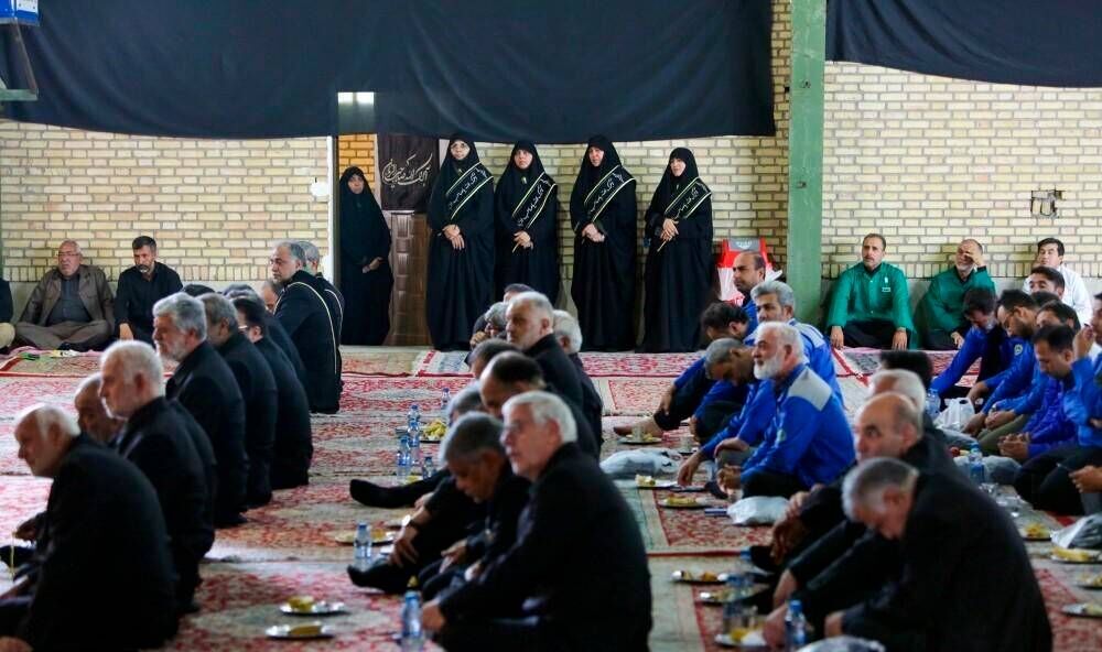 آغاز فعالیت موکب کفشداران حرم مطهر رضوی در ملکآباد مشهد آغاز فعالیت موکب کفشداران حرم مطهر رضوی در ملکآباد مشهد