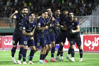 رستگاری چادرملو در دقیقه ۹۰؛ فولاد ۱۰ نفره سپر انداخت!