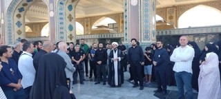 استقبال باشکوه از زائران ترکیه و آذربایجان در حرم مطهر رضوی