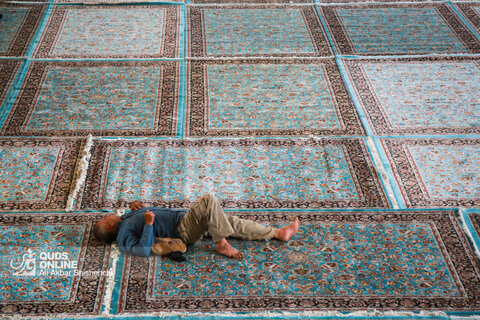 خدمت رسانی به زائران پیاده امام رضا (ع)