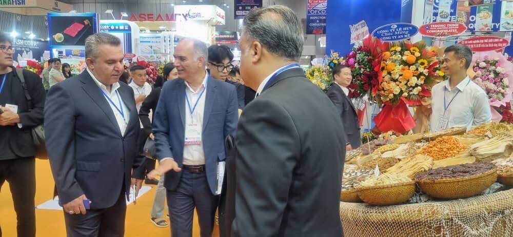 حضور هیات تجاری ـ صنعتی بوشهر در نمایشگاه بین‌المللی شیلات ویتنام