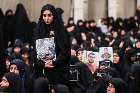 مراسم عزاداری شهادت امام رضا(ع) با حضور مقام معظم رهبری