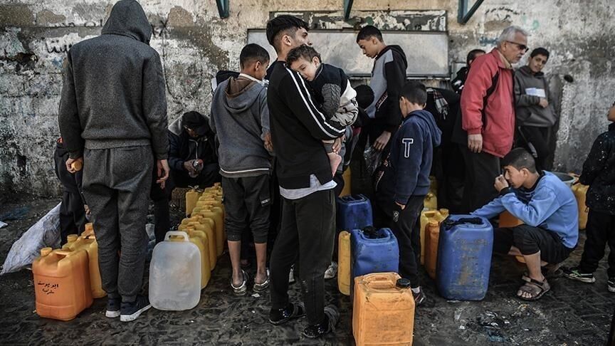 واکنش سازمان پزشکان بدون مرز به جنایات صهیونیست‌ها: آب نباید به عنوان سلاح جنگی استفاده شود