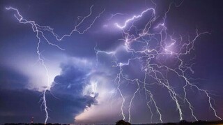 رگبار و رعد و برق در جنوب کشور/ وزش باد شدید در نقاط مختلف ایران