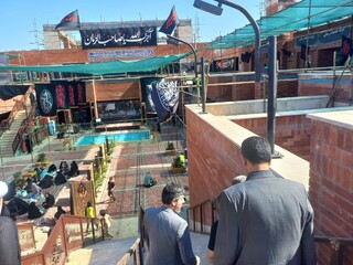 میزبانی موکب سازمان علمی و فرهنگی آستان قدس رضوی از زائران رضوی در ورودی مشهد